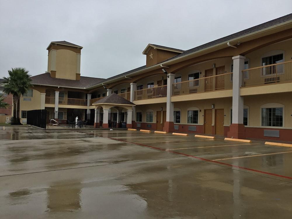 Days By Wyndham Humble/houston Intercontinental Airport 3* Humble