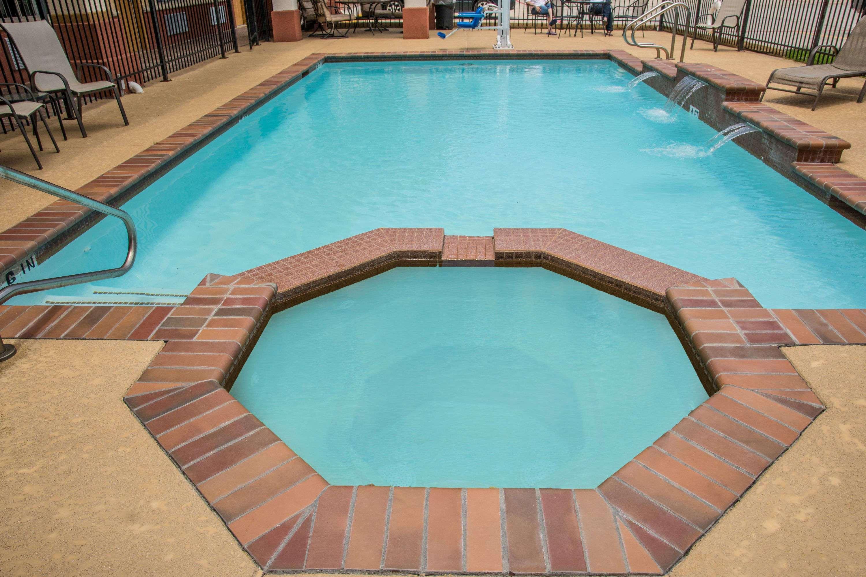 Days By Wyndham Humble/houston Intercontinental Airport Hotel