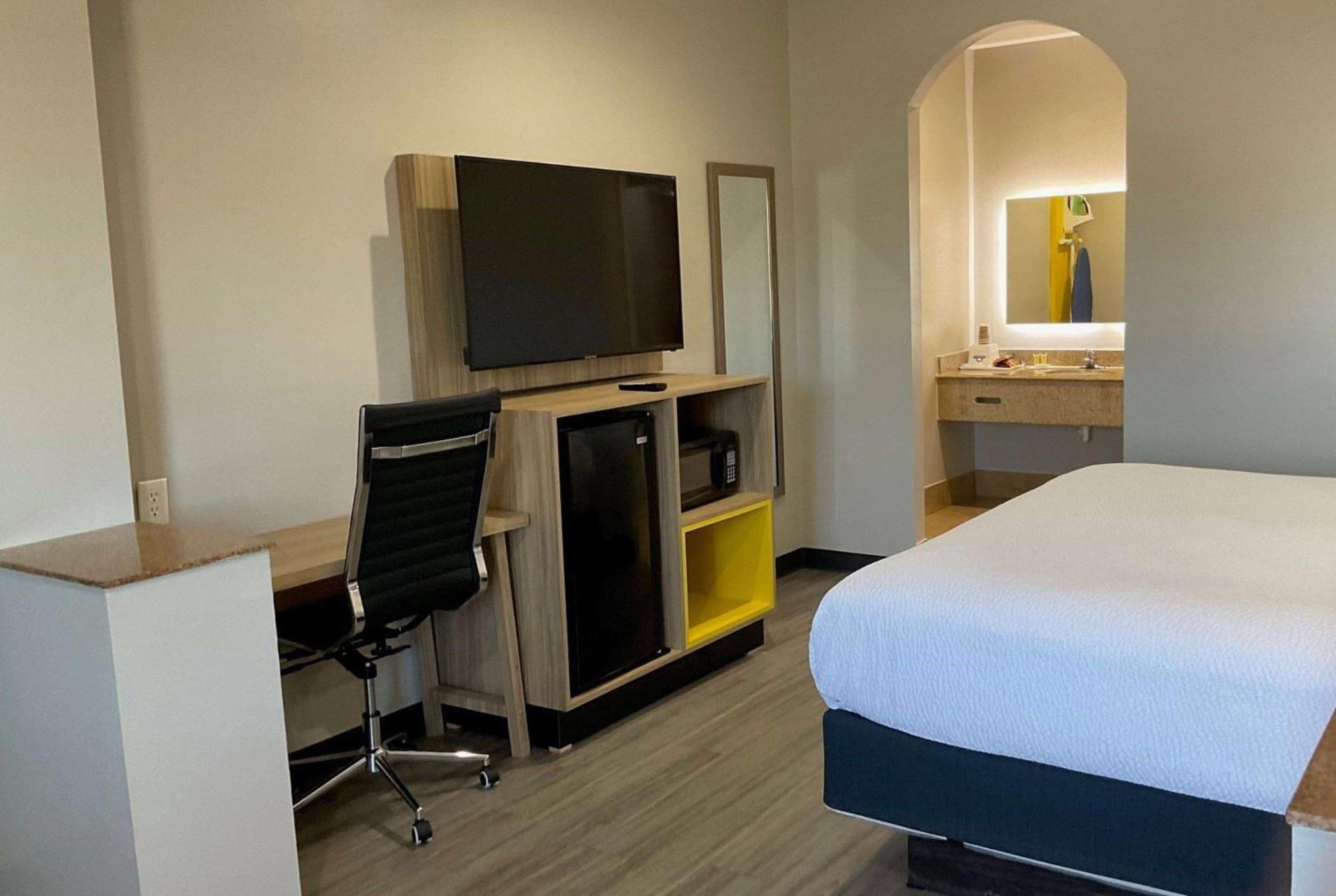 Days By Wyndham Humble/houston Intercontinental Airport Hotel Humble